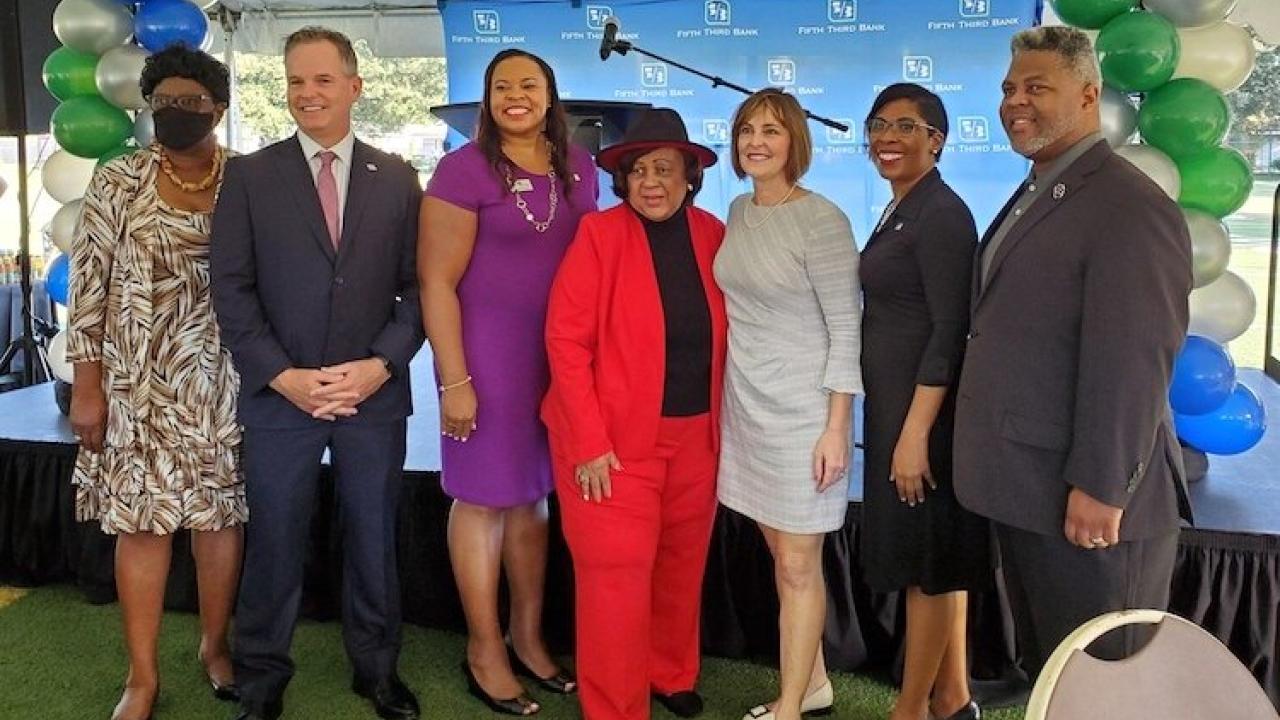 Fifth Third Bank Neighborhood Investment Program Tampa Bay group photo