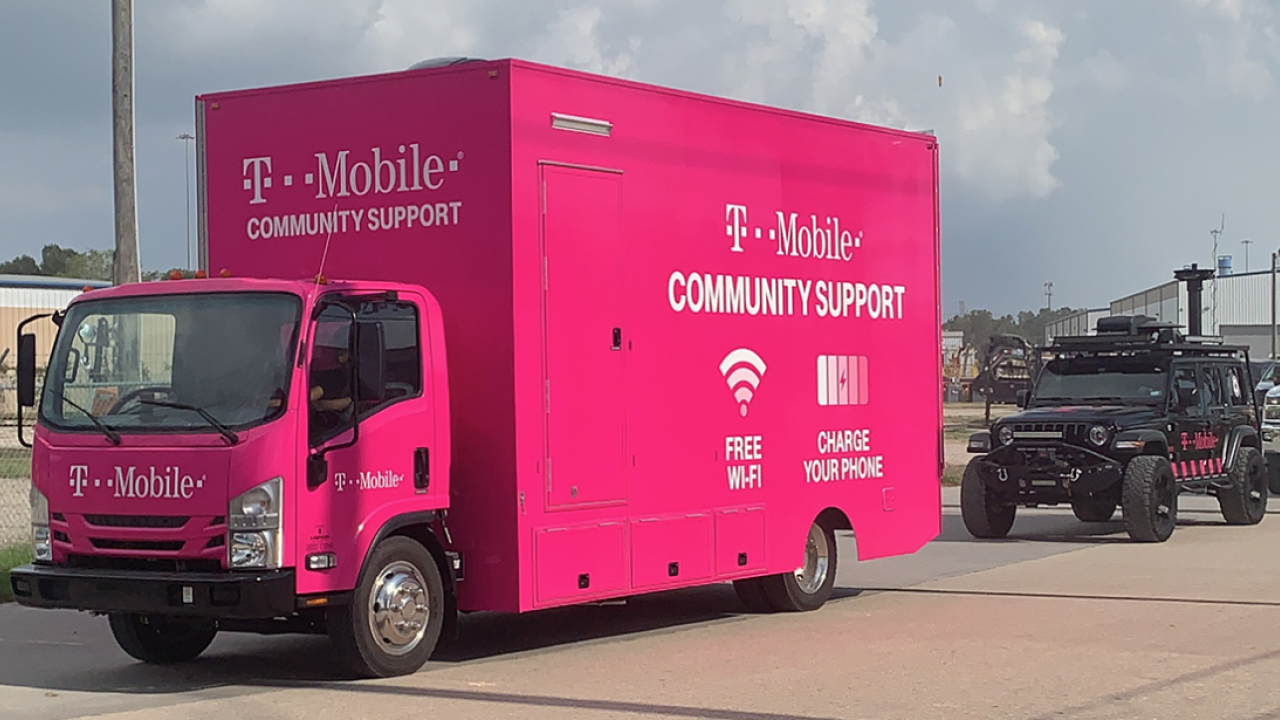 T-Mobile Community Support truck