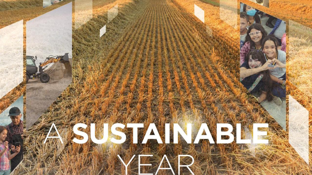 Cover page "CNH A Sustainable Year". A far view of a crop field leading to a single tree. A gallery of images imposed on the sides.