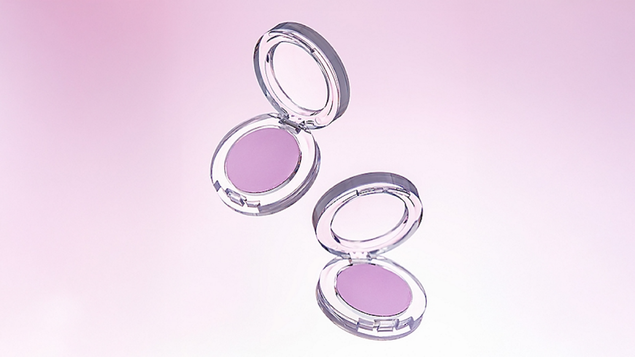 Toly Foundation makeup compact.