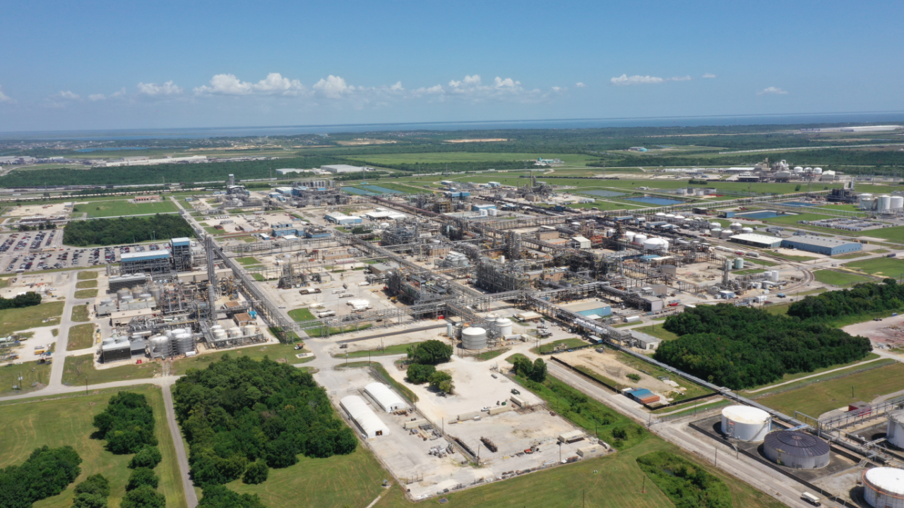 The virtual power purchase agreement between Covestro and Ørsted will help offset emissions at the Covestro site in Baytown, Texas.