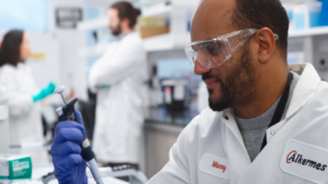 wetlab employees