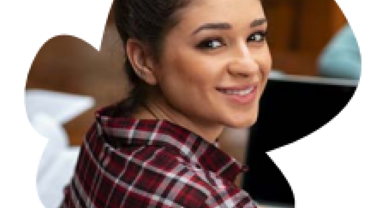 Woman smilng