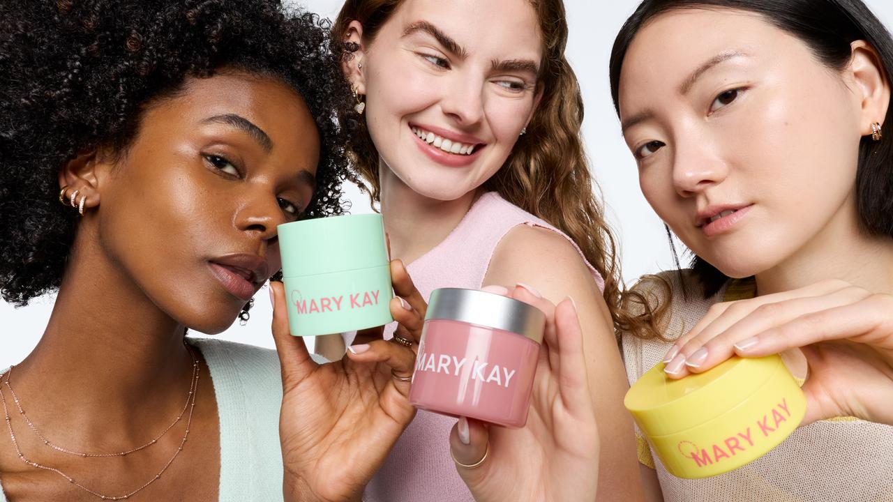 Mary Kay's Special Edition K-Beauty Texture Edit is a trend-forward collection which includes three Korea-made products: the Mary Kay® Melt-In Cleansing Balm, Mary Kay® Snail Gel Face Patches and Mary Kay® Collagen Moisturizing Gel. (Image Credit: Mary Kay Inc.)